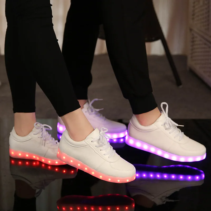 Европейские размеры 27-43, светящиеся кроссовки с зарядкой от USB для мальчиков и девочек на легкой подошве, светодиодные туфли, обувь для детей