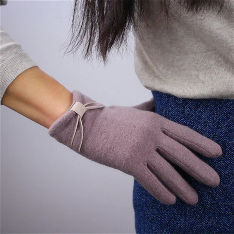 Pure Wool Gloves Five Fingers Brown Grey Bean Color Autumn Winter Elastic Knitted Female Butterfly Knot Woman Gloves TB104 Pure Wool Gloves Five Fingers Brown Grey Bean Color Autumn Winter Elastic Knitted Female Butterfly Knot Woman Gloves TB104