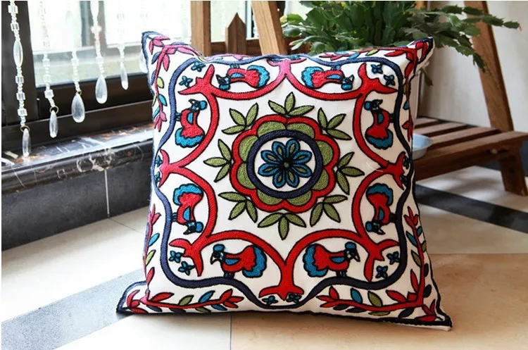 Hot new national style sofa /carcushions Flowers and Fashion Pillows decorate Hand-embroidered almofadas