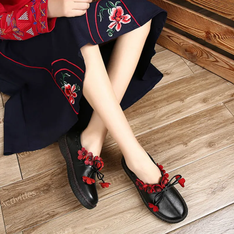 

Women Genuine Leather Flats Flower Low Heel Shoes Autumn 2018 Soft Leather Loafer For Women Handmade Black Casual Moccasin Women