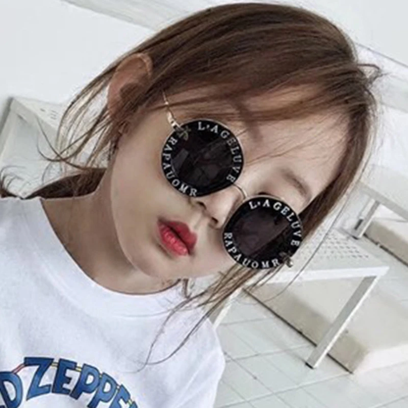 

Child 2019 NEW designer Round Frame Sunglasses Kids Gold bee Children Glasses UV400 Baby Summer Eyeglasses Cute Girl Eyewear