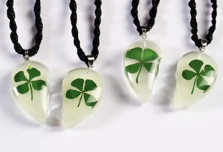 

FREE SHIPPING 2 pair lots glow in dark mini drop four leaf clover half heart pendants