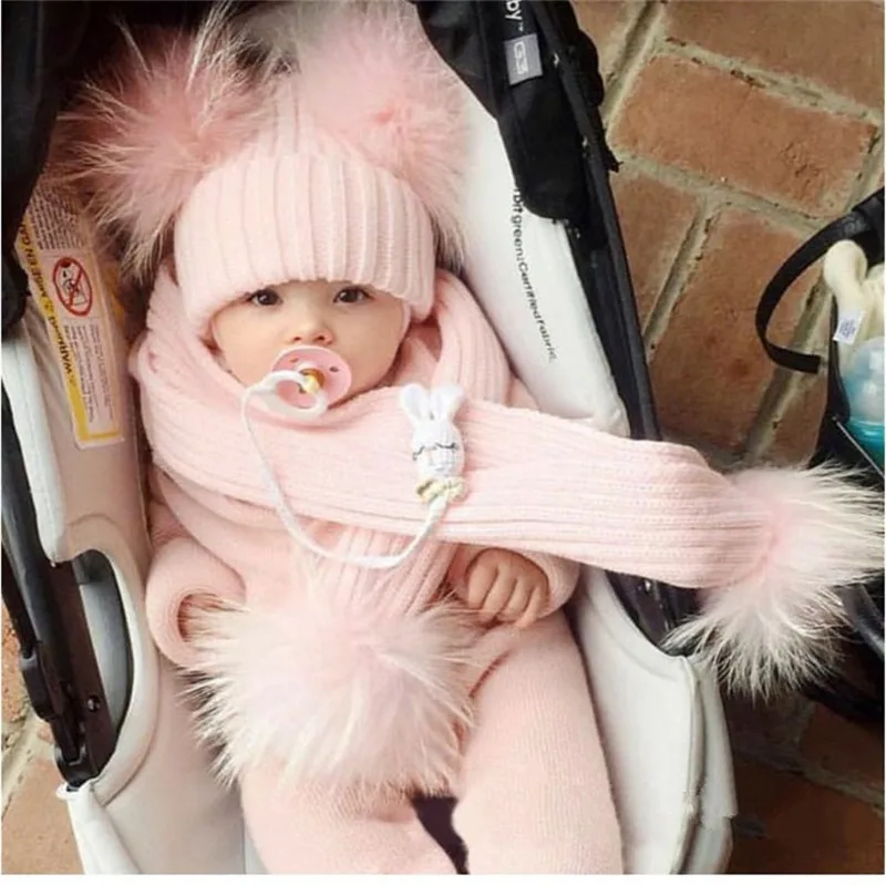 

LILIGIRL Baby Winter Hat Super Large Fox Fur Ball Parent-Child Knitted Wool Cap Scarf 2018 Fashion Boys Girls Warm Clothes New