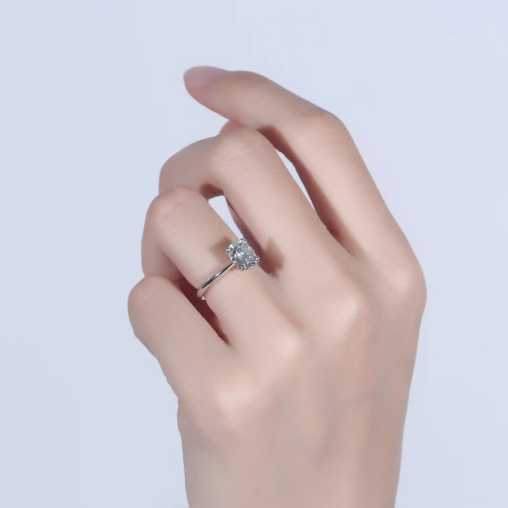 Platinum-Plated-Silver-Moissanite-Solitaire-Ring_05