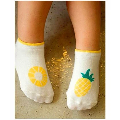 Детские носки с рисунками фруктов для младенцев Противоскользящие короткие носки-тапочки для новорожденных девочек и мальчиков Детские весенние короткие носки белого цвета - Цвет: LS05