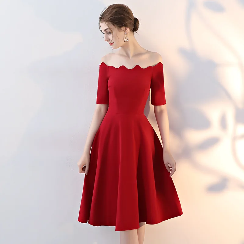 red short sleeve dress