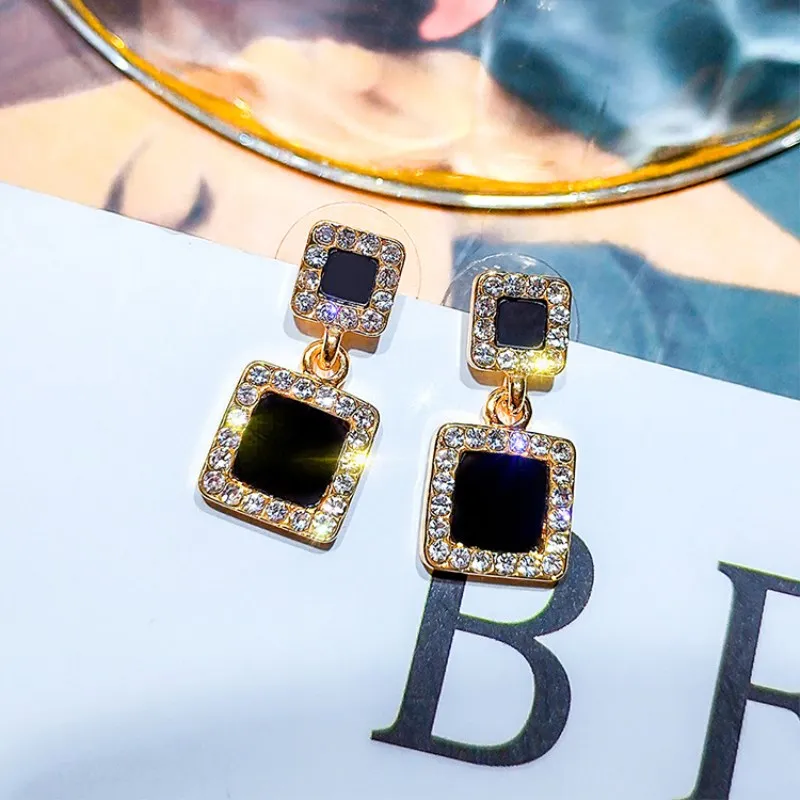 10269927358_1250376837