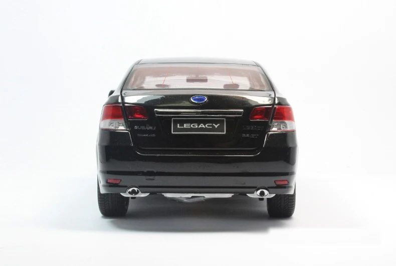 1 18   SUBARU LEGACY black 6