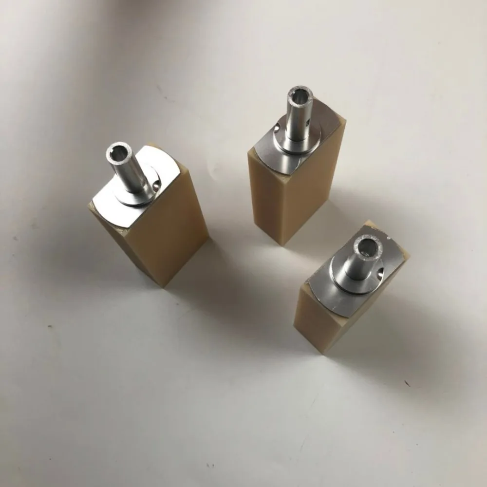 1 (11)
