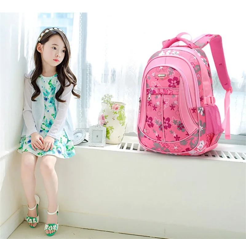 2468667385_1093179098