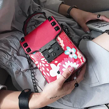

Casual Fashion Woman Printing Rivet Chain Shoulder Bags Ladies Campus Style Crossbody Bags Bolsa Feminina Pequena Da Mini 50
