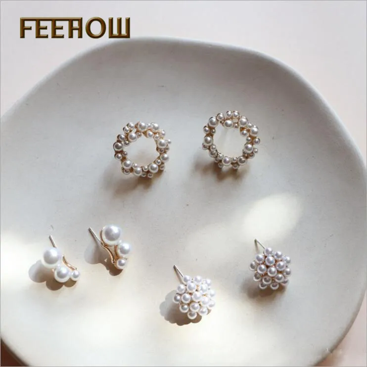 

FEEHOW Elegant Simulation Pearl Round Cute Sweet Stud Earrings for Women Wedding Dinner Party Birthday Gift Jewelry FWEL3083