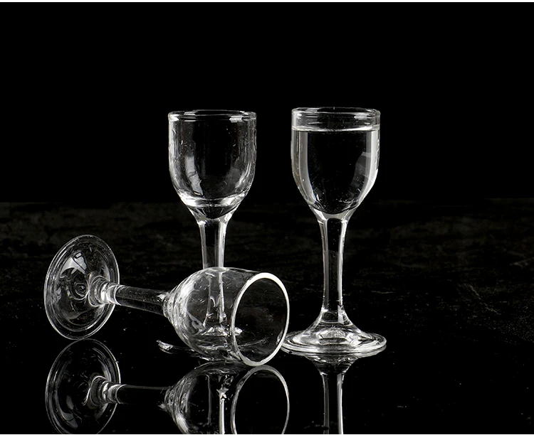 lead-free-glass-handmade-blown-Chinese-Baijiu-Vodka-shot-glass-liqueor-glass_07