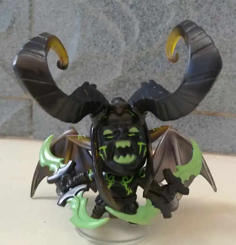 

Illidan Wow Stormrage L PVC Action Figure Collectible Model Toy 8.5cm Gift Home Decoration In Box