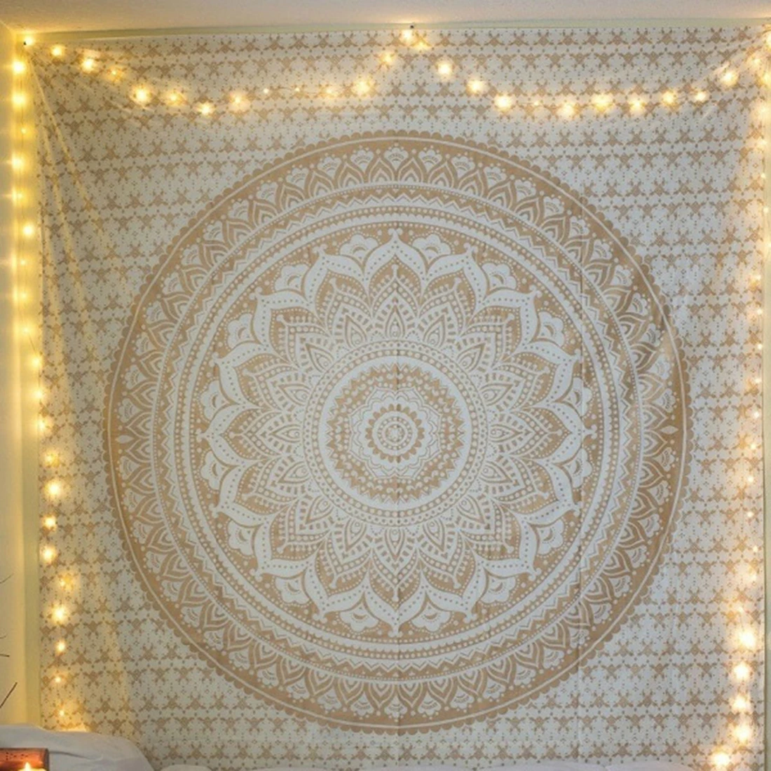 

Large Mandala Indian Tapestry Wall Hanging Bohemian Beach Towel Polyester Blanket Yoga Shawl Mat 210x150cm/150x150cm Blanket