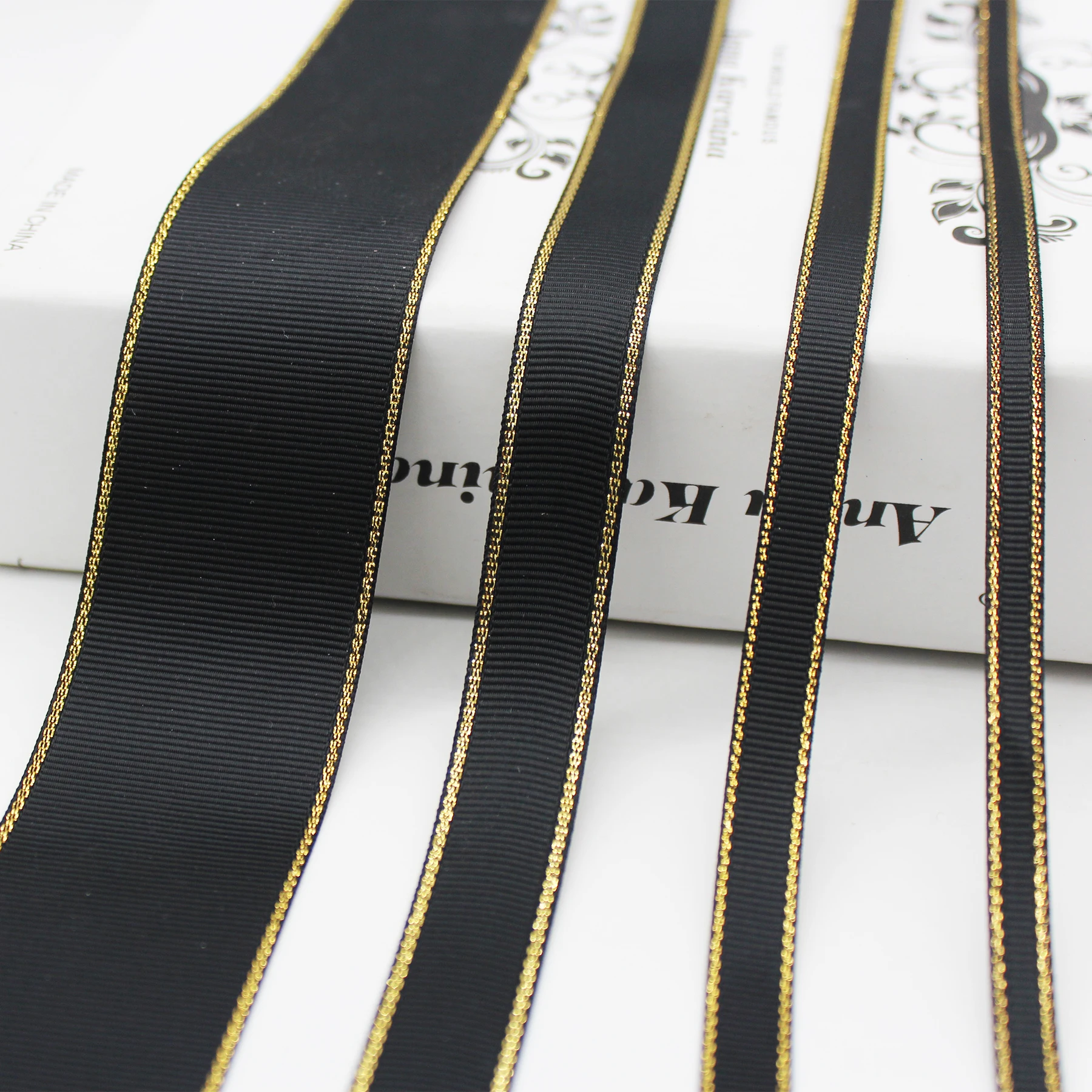 

Gold Edge Grosgrain Ribbon 6 9 16 25 38 MM For DIY Handmade Hair Bows Materials Wedding Gift Wrap