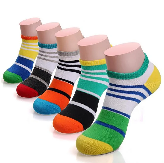 Buy 5pairs/lot 2017 New arrival colored boat socks men