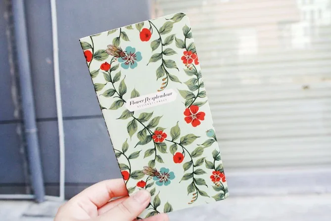 1pc/lot Retro Dancing Butterflies Flower Series Mini Notebook Journal Message Book Vintage DIY Diary Pocket Notepad Memo Gift