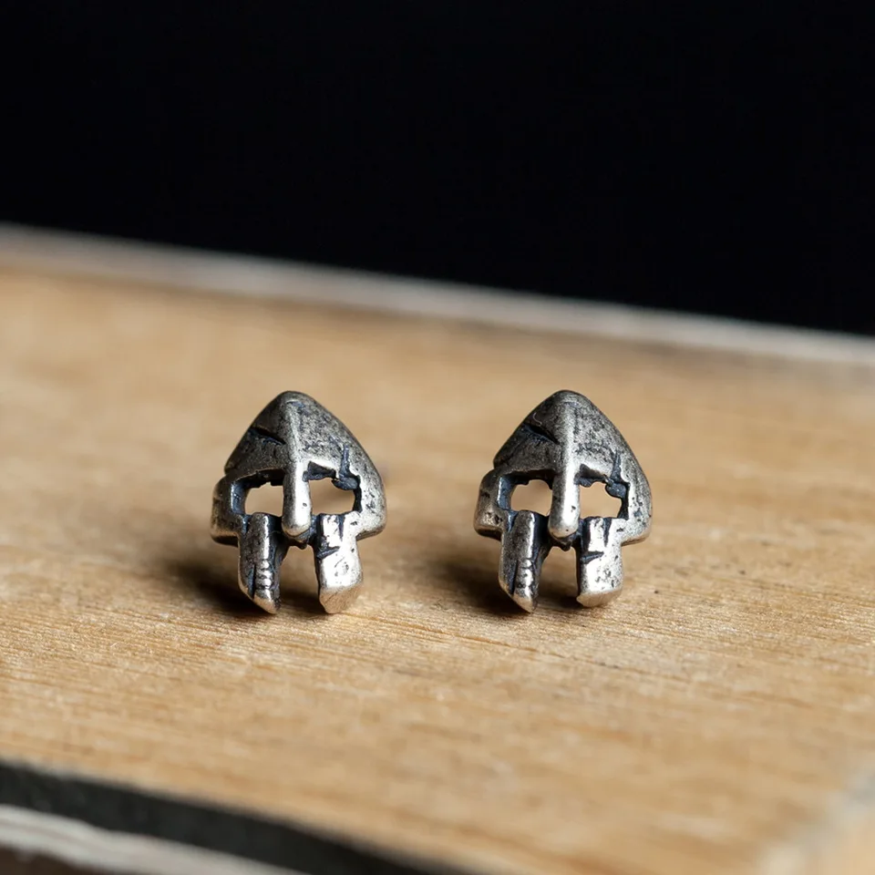 Dark Dream 925 Sterling Silver Spartan Mask Battle Damage Stud 925 Sterling Silver Spartan Mask