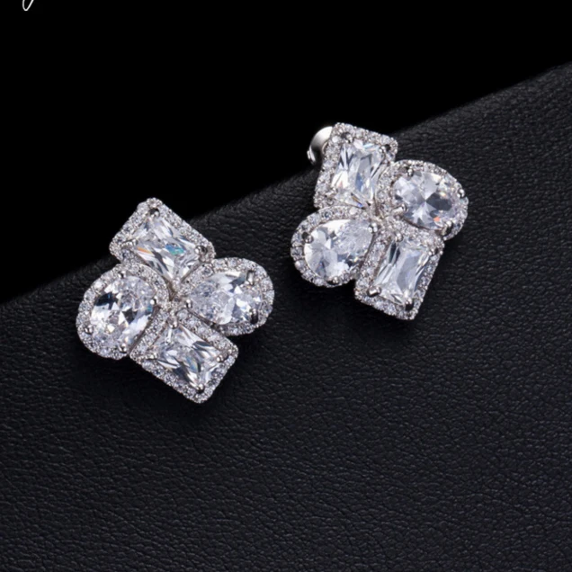 

Zircon Crystal Stud Earrings Micro Inlaid Red and Blue Multicolor Popular Zircon Earrings