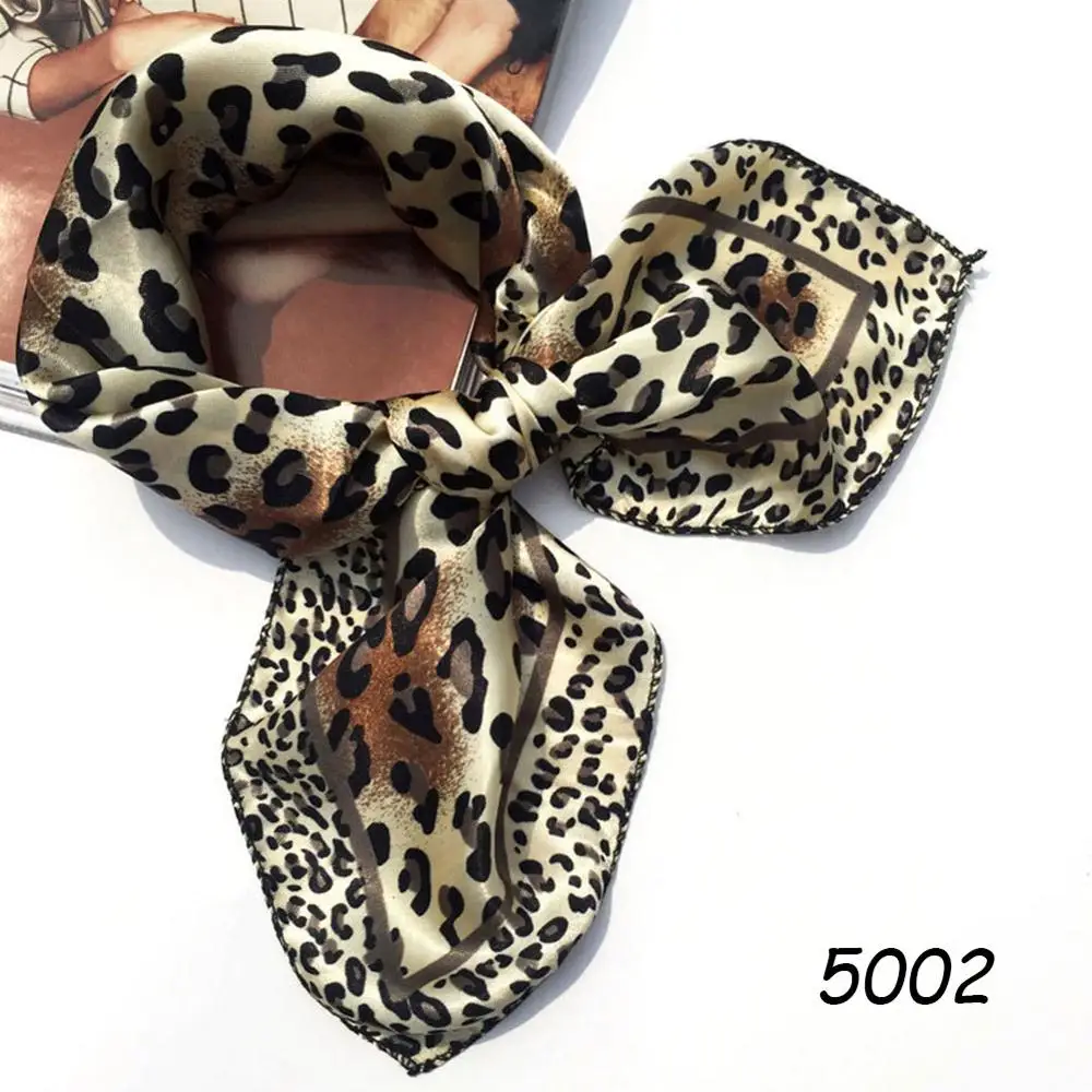 Spasril Женский стильный квадратный шарф 50*50 мягкий шелковый атлас маленькие шарфы женские повязки для волос тренд офисный женский платок с принтом - Цвет: 5002 Leopard