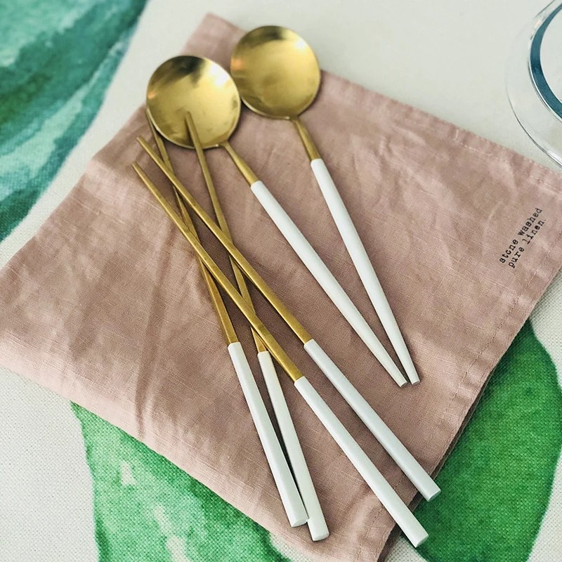 

2PC Korean Style Stainless Steel Chopsticks Spoon Set White Gold Plated Long Handle Dessert Spoons Sushi Chopstick Tableware