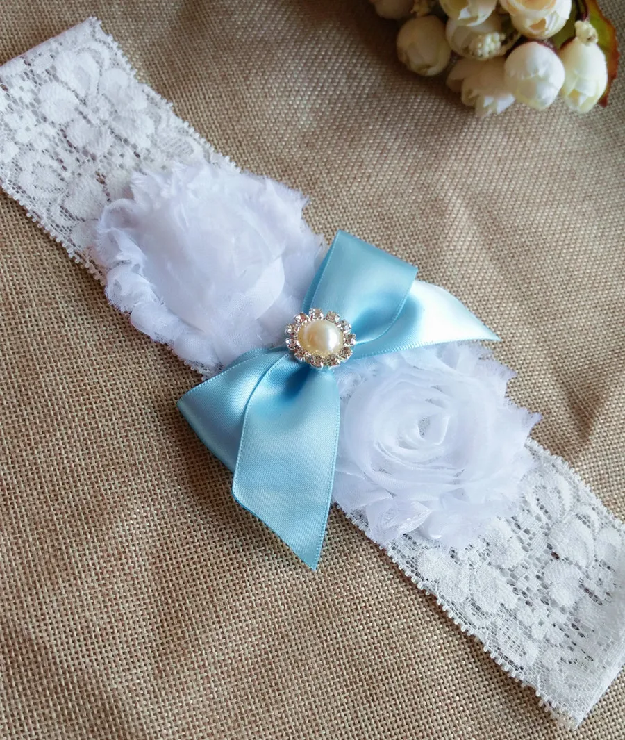 1pcs Sexy Lace Wedding leg Garter Toss Garter Ivory Stretch Lace with Blue Bow White Flowers Wedding Garters Bridal