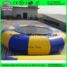 Jumping Inflatable Water Trampoline / Aqua Trampoline For Lake floating water park adults sports