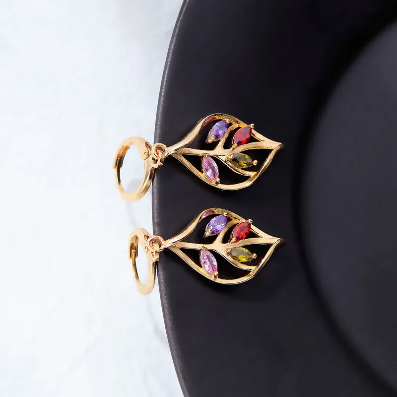 

Luxury AAA Cubic Zirconia Loop Copper Earrings to Women Gold Color Trendy Loop Earrings 2018 New Jewelry Aros Oorbellen Aretes