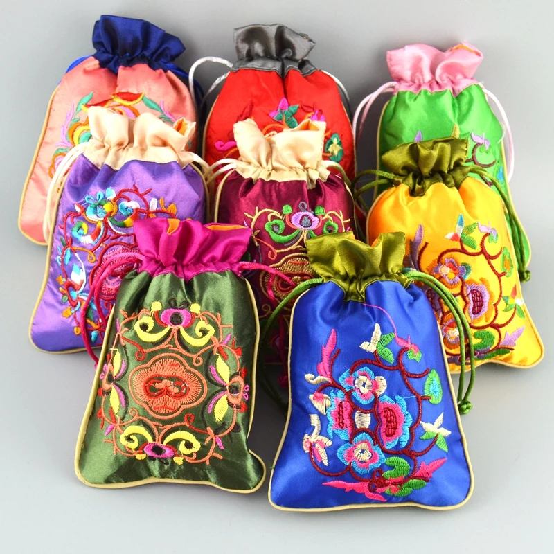 

Chinese style Embroidered Small Fabric Gift Bag Christmas Wedding Candy Bag Drawstring Jewelry Packaging Bags with lined 50pcs