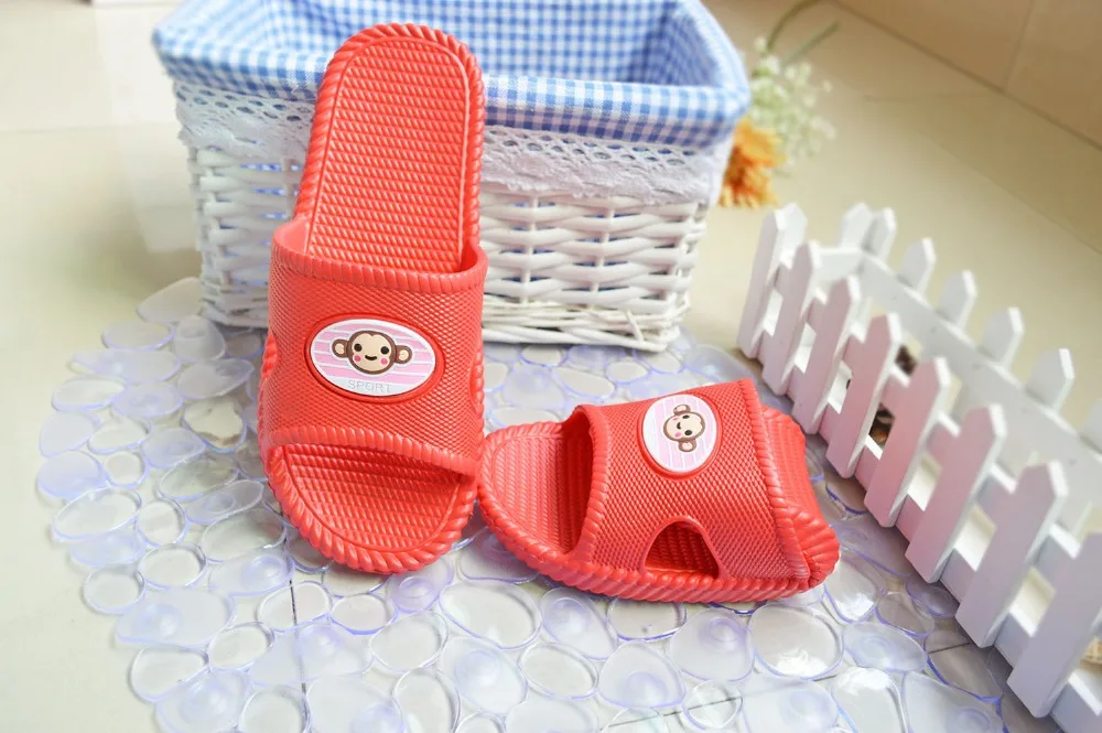 1123