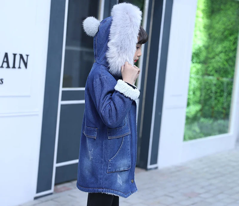 Детская зимняя джинсовая куртка из овечьей шерсти для девочек; пальто; модная детская куртка; теплая верхняя одежда с капюшоном; коллекция года; зимняя куртка для девочек; одежда