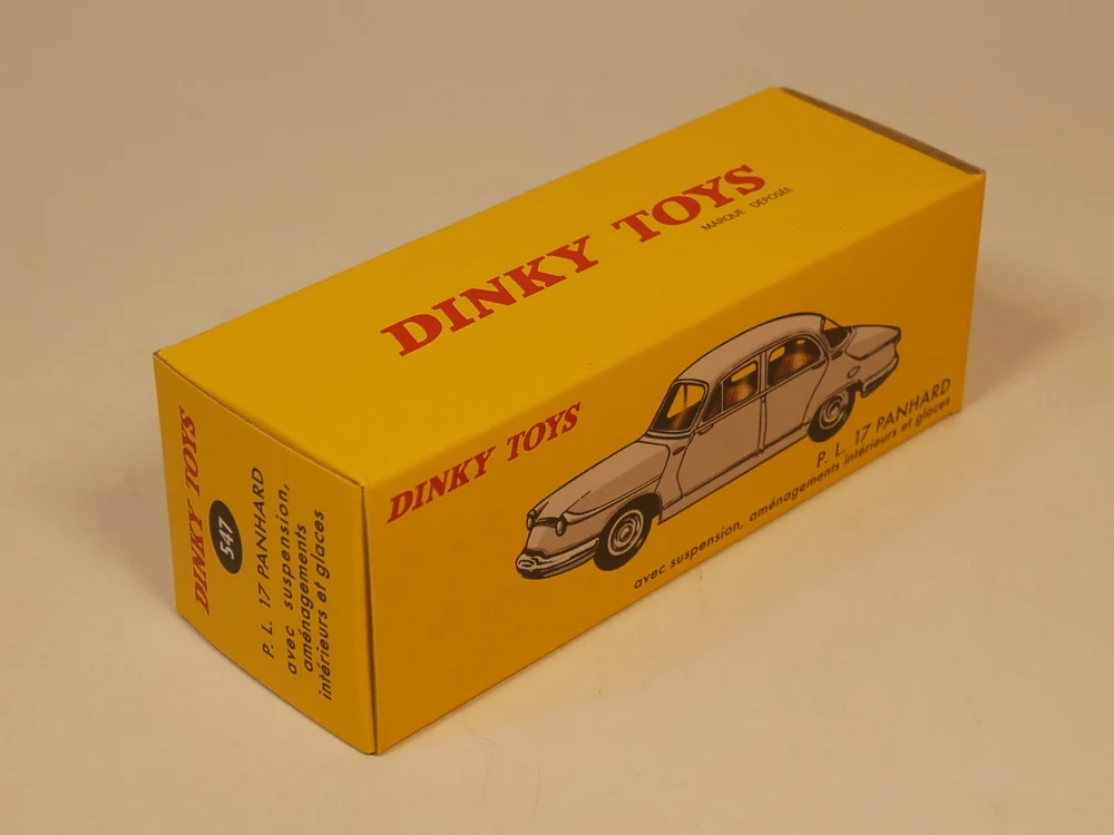 DINKY TOYS 1:43 P. L. 17 PANHARD литая модель автомобиля