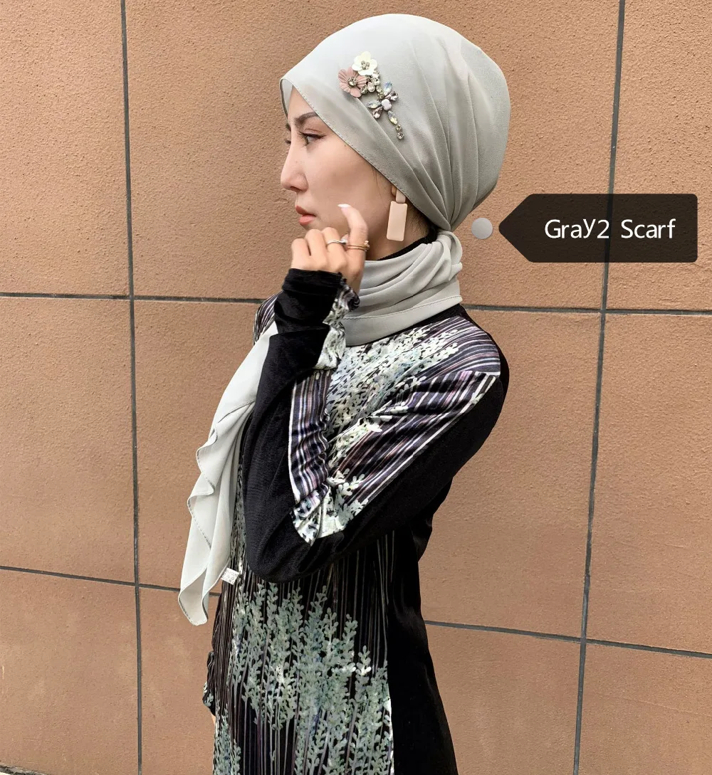 Gray2Scarf