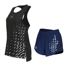 Women Yoga Sets Sportswear Running Sports T-shirt + Shorts Set Seamless Fitness Gym Seamless vest Elastic Short