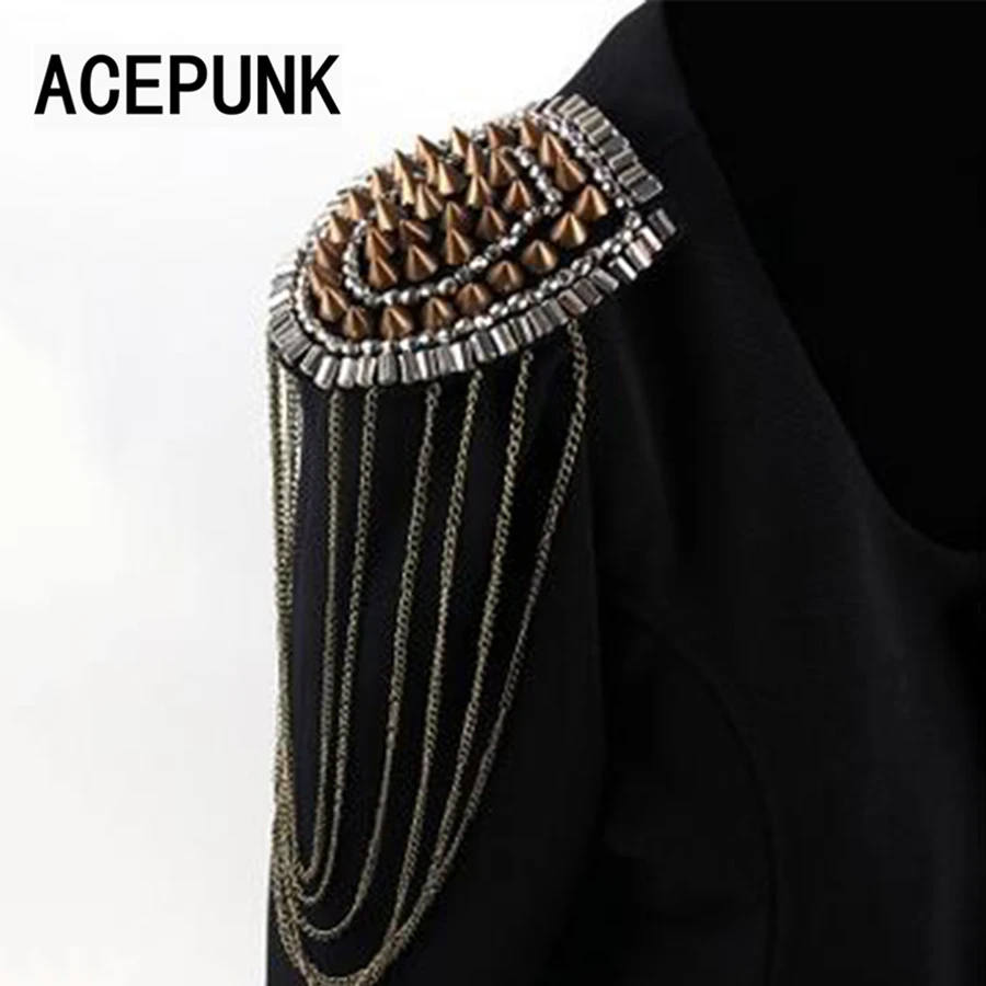 

Personality Long Tassel Badge Punk Wind Rivet Performance College Stage Suit Accessories Shoulder Board Shoulder Mark Epaulette