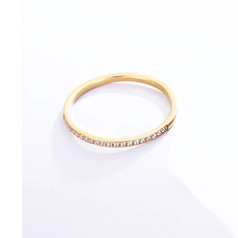 1.5mm Wide Fine workmanship Zircon Ring For Women Top Quality Titanium Steel Gifts for lovers Jewelry Wedding Ring Wholesale 3