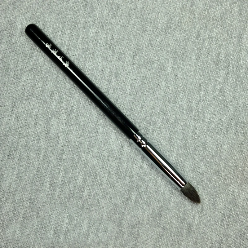 

GS04 Professional Makeup Brushes Soft Blue Squirrel Hair Pencil Eye Shadow Brush Cosmetic Tools pincel maquiagem Make Up Brush
