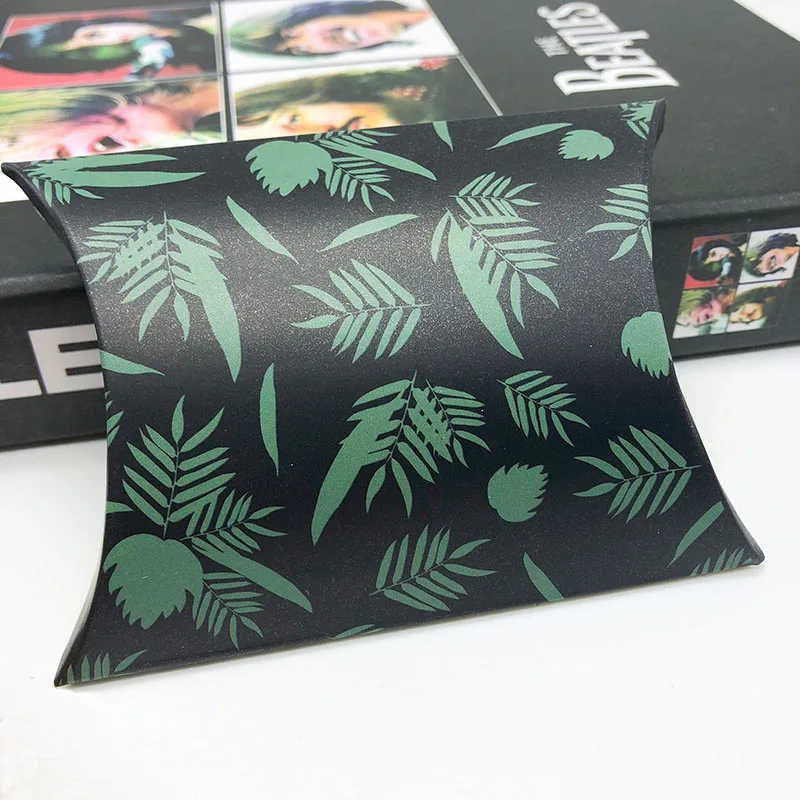

Pillow Box for Chocolate Candy Cookie Box Wedding Party Small Paper Favor Gift Pillow Packaging Boxes for soap