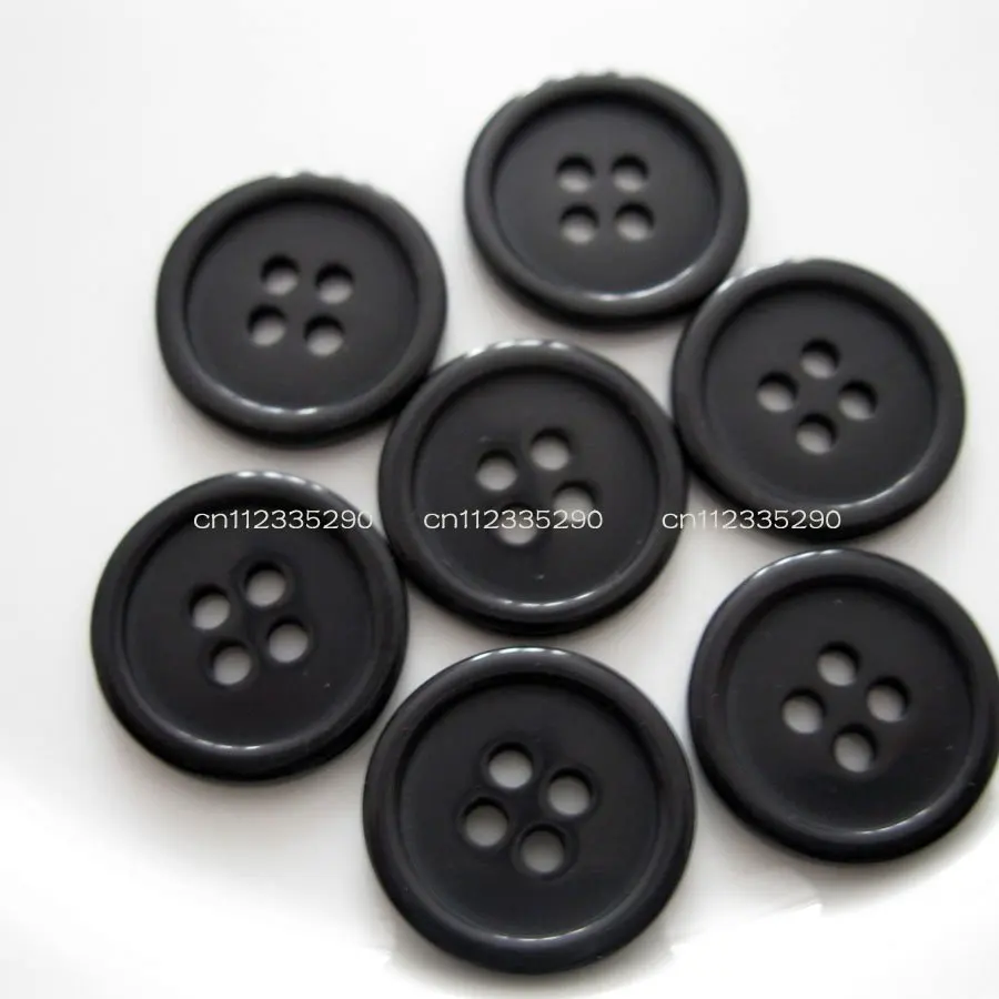 150pcs/lot 18mm four holes black round resin buttons Apparel accessory
