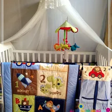 Новинка, 8 шт., детская кроватка, Комплект постельного белья, одеяло, бампер, простынь, пылезащитный мешок с рюшами для подгузников, 5 предметов для маленьких мальчиков