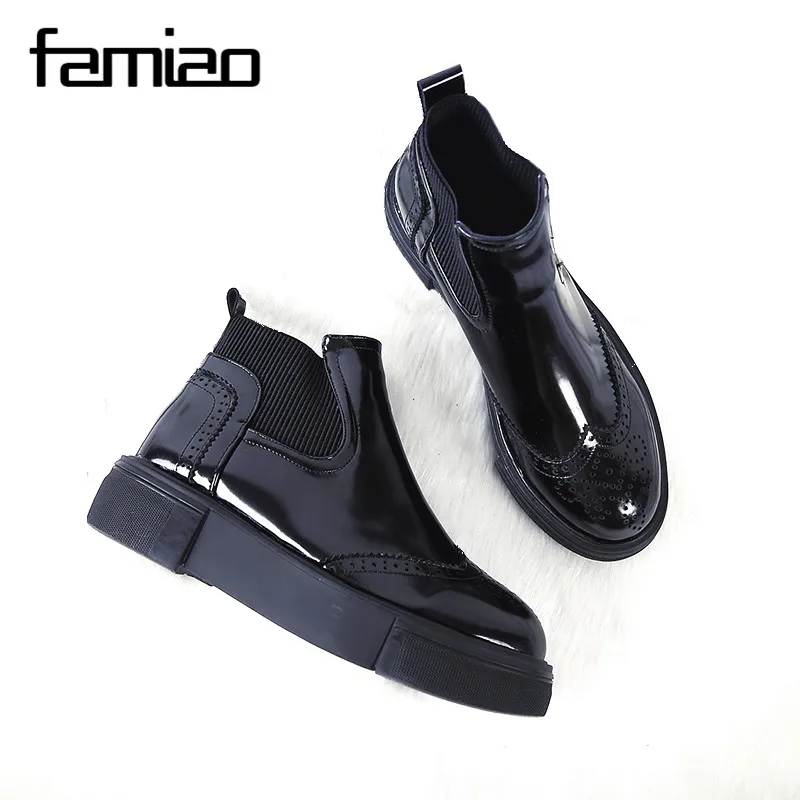 

2018 new Hot style Fashion platform women boots Round head thick bottom PU leather waterproof woman Martin boots free shipping
