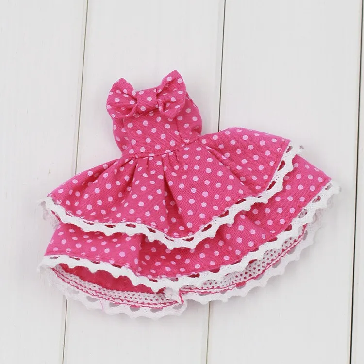 Middie Blythe Doll Polka Dot Pink Pattern Dress 1