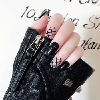 

Fashion Fake Nail Tips For Woman Ladies DIY Nail decorations shiny Black White Hybrid Designs faux ongle press on false nails