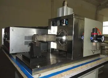 30Khz Ultrasonic Handheld Welding Machine With Air Cooling Installation 30Khz Ultrasonic Handheld Welding Machine With Air Cooling Installation