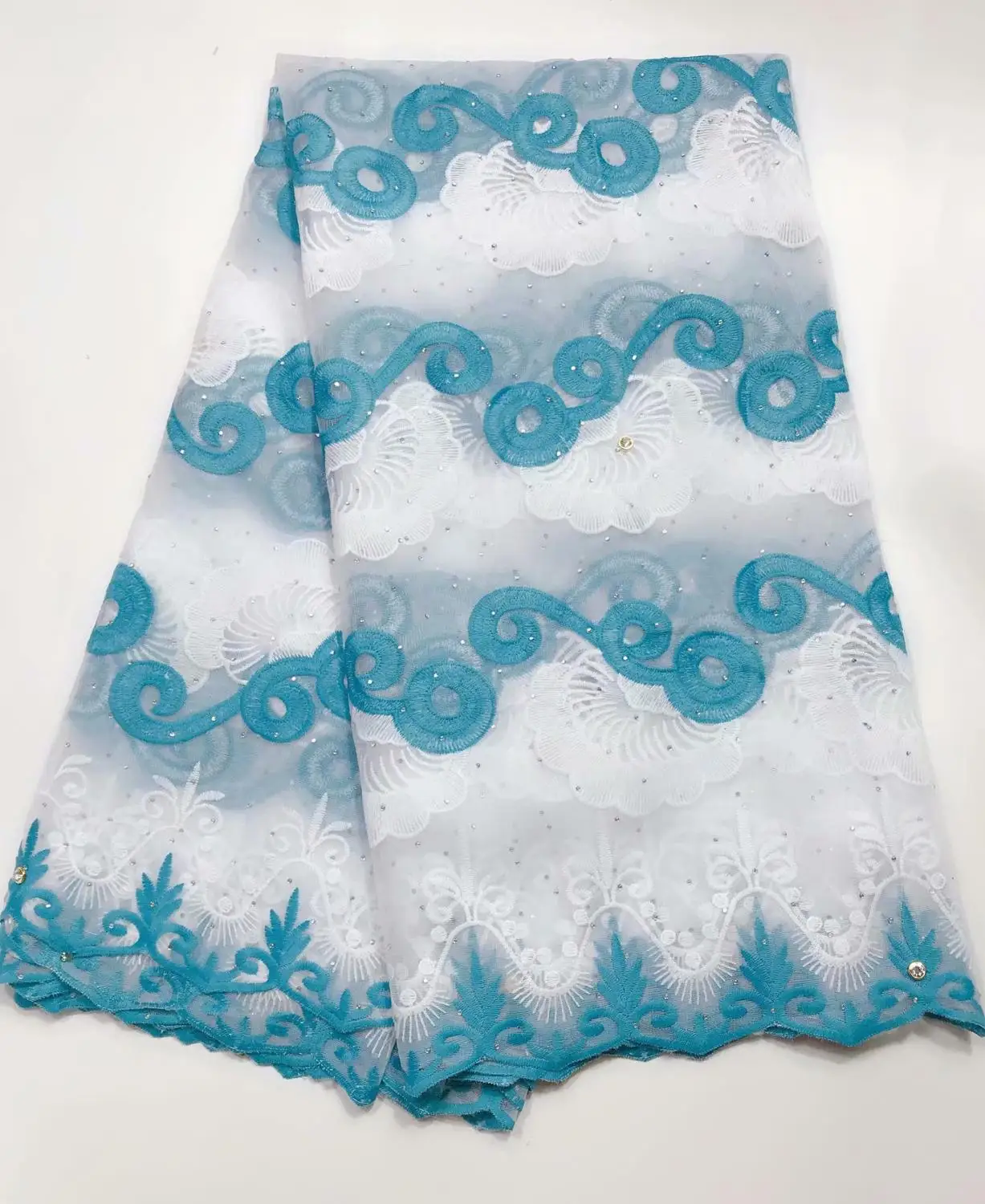 

High Quality Nigerian Tulle Lace Fabrics Latest Mesh African Lace Fabric For Bride Dress French Net Lace Fabric