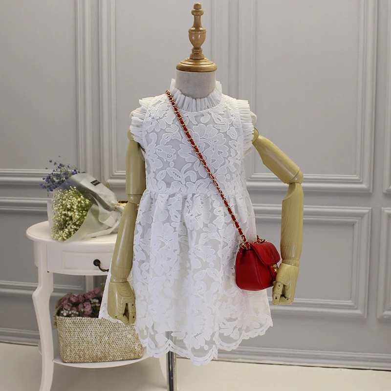 Family fitted 2018 New Summer delicate lace dress Solid white Dress 4XL Mother daughter Fashion mom baby Brand infant clothing form fitted solid cami dress