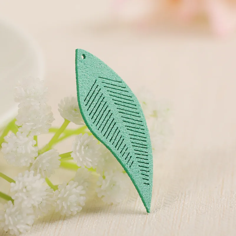30 шт. искусственная кожа мини маленькие листья кисточки DIY Ювелирные изделия занавес одежды декоративные аксессуары ключ сумка кулон крафт кисточки DIY