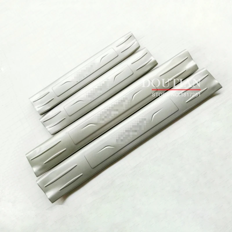 CX-7 DOOR SILLS