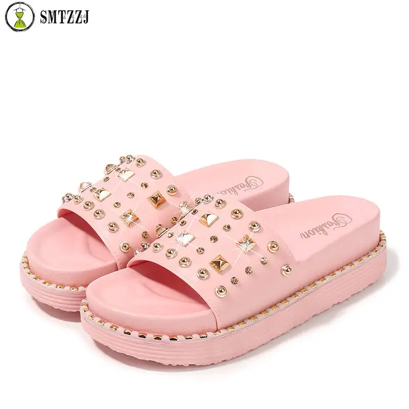 

SMTZZJ Luxury PVC Female Summer Soft Indoor Outdoor Home Wear bling platform Beach Slippers Casual Flip Flops Bathroom Sandals